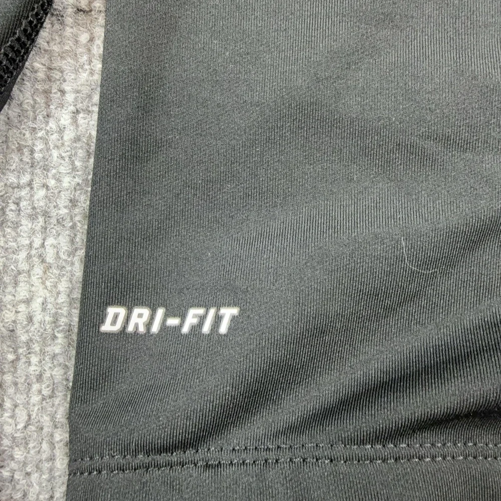Nike Dri-FIT Pullover Mens Medium Black Gray 1/4 Zip Running Top Long Sleeve